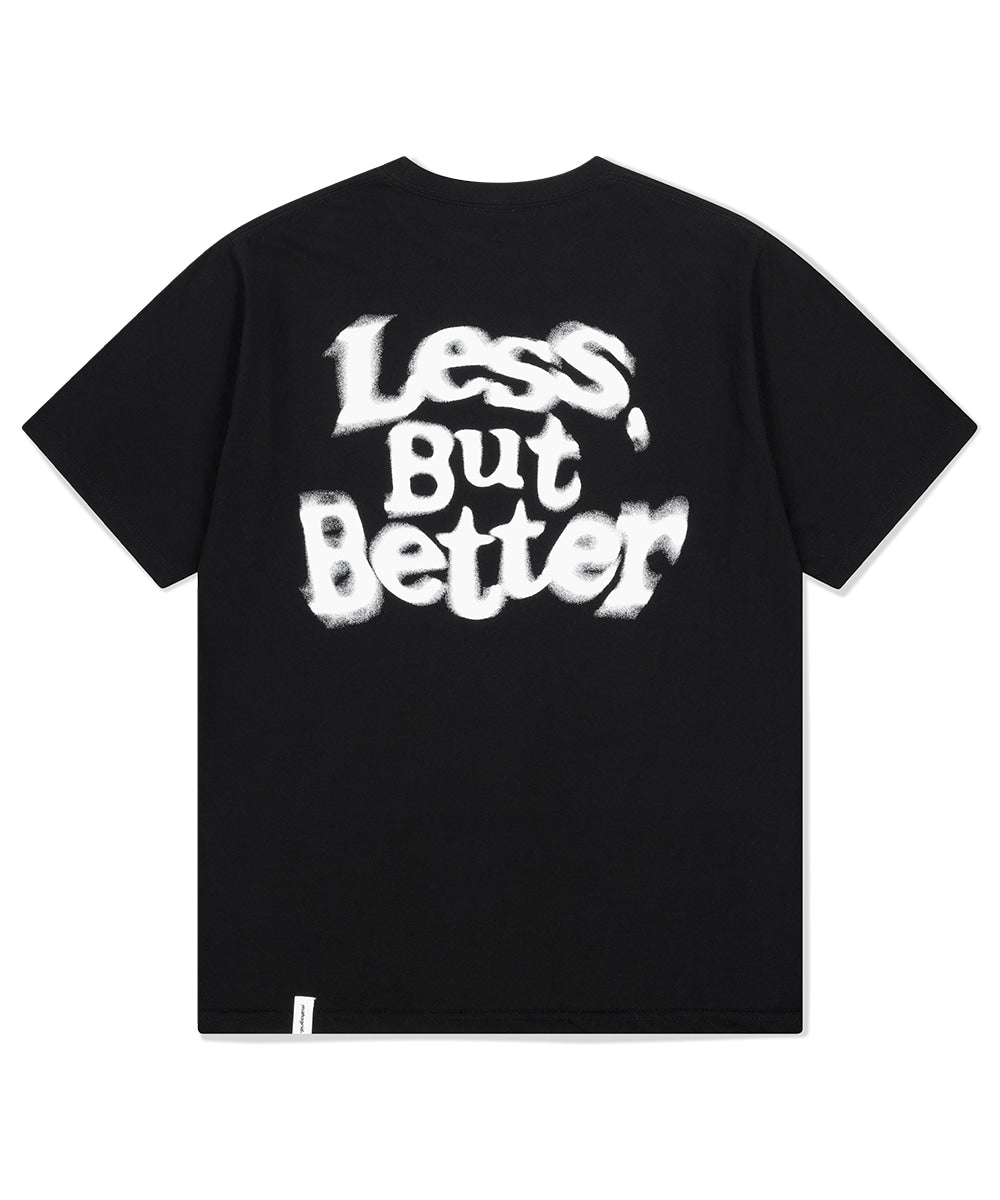 MAHAGRID LESS BUT BETTER TEE[BLACK]