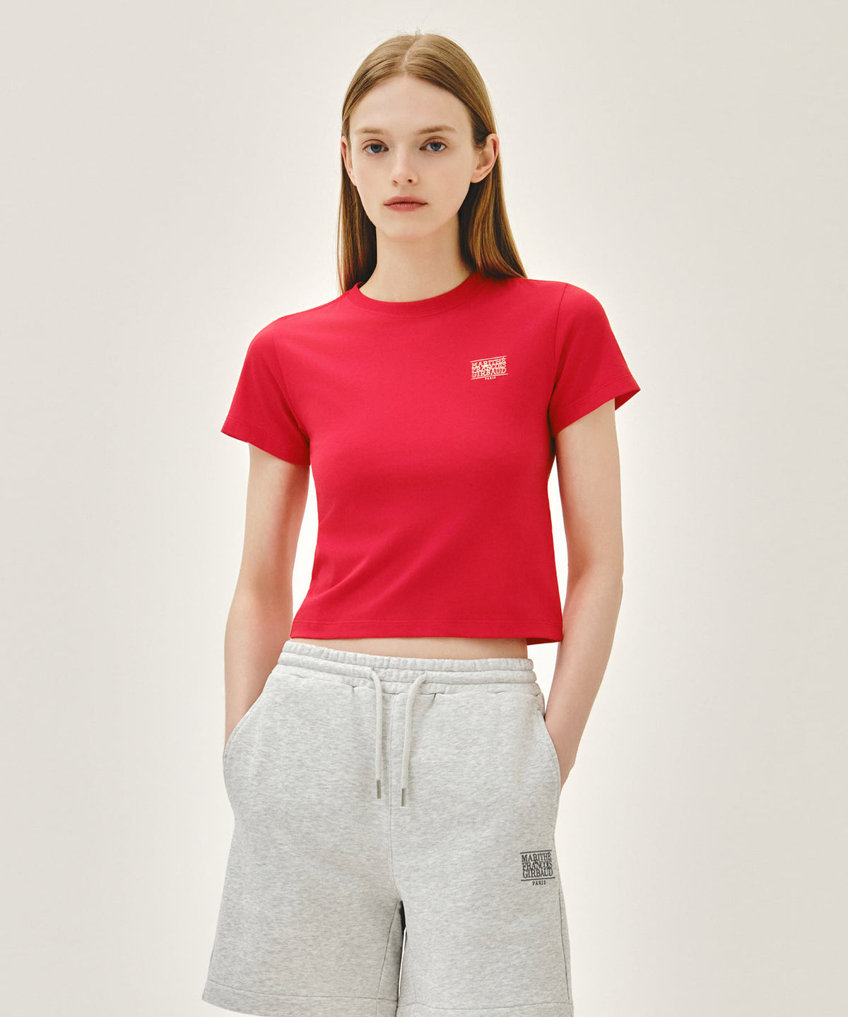 MARITHE W ANTIQUE CLASSIC LOGO SLIM CROP TEE red