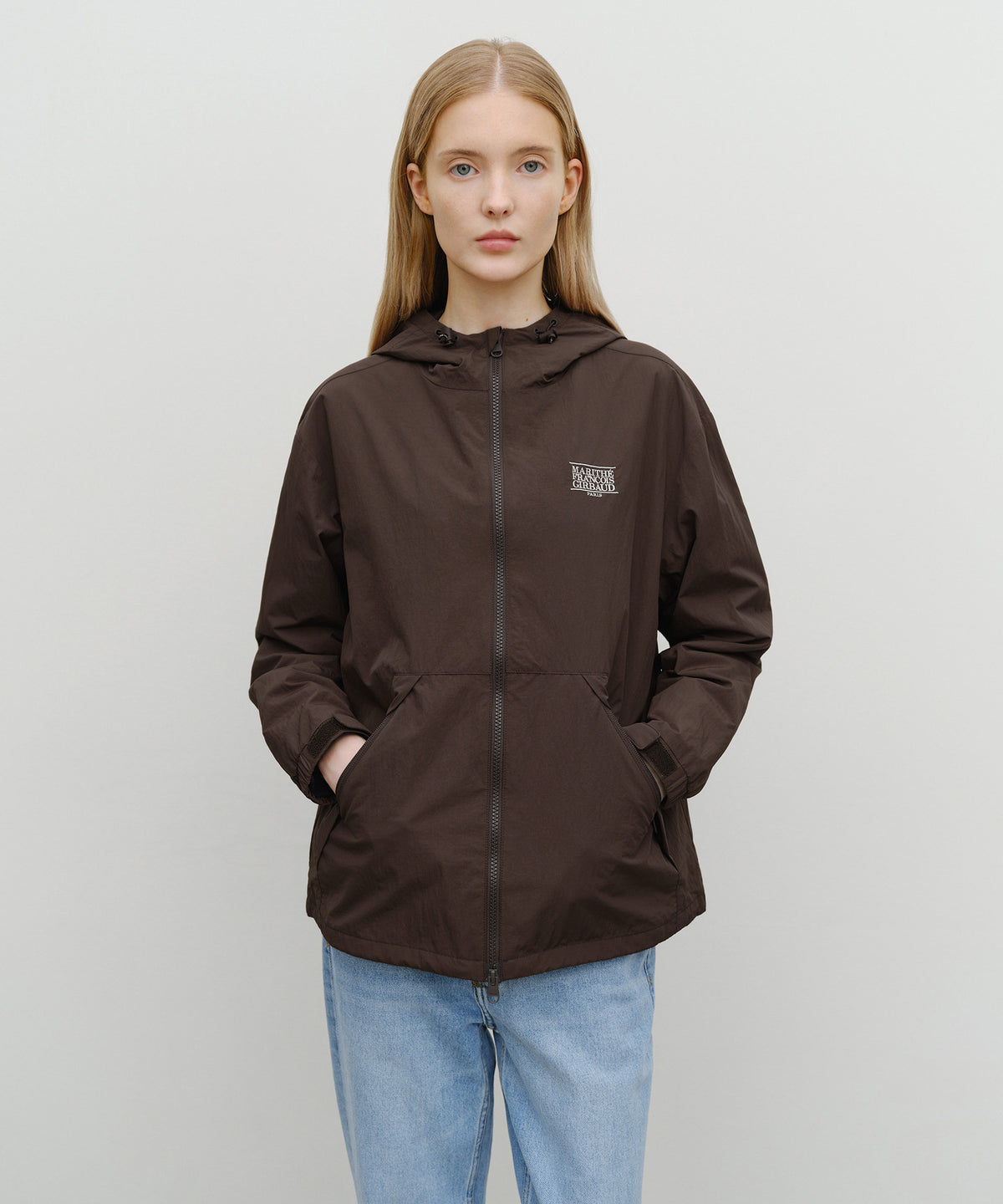 MARITHE IC LOGO OVER FIT HOODED WINDBREAKER brown