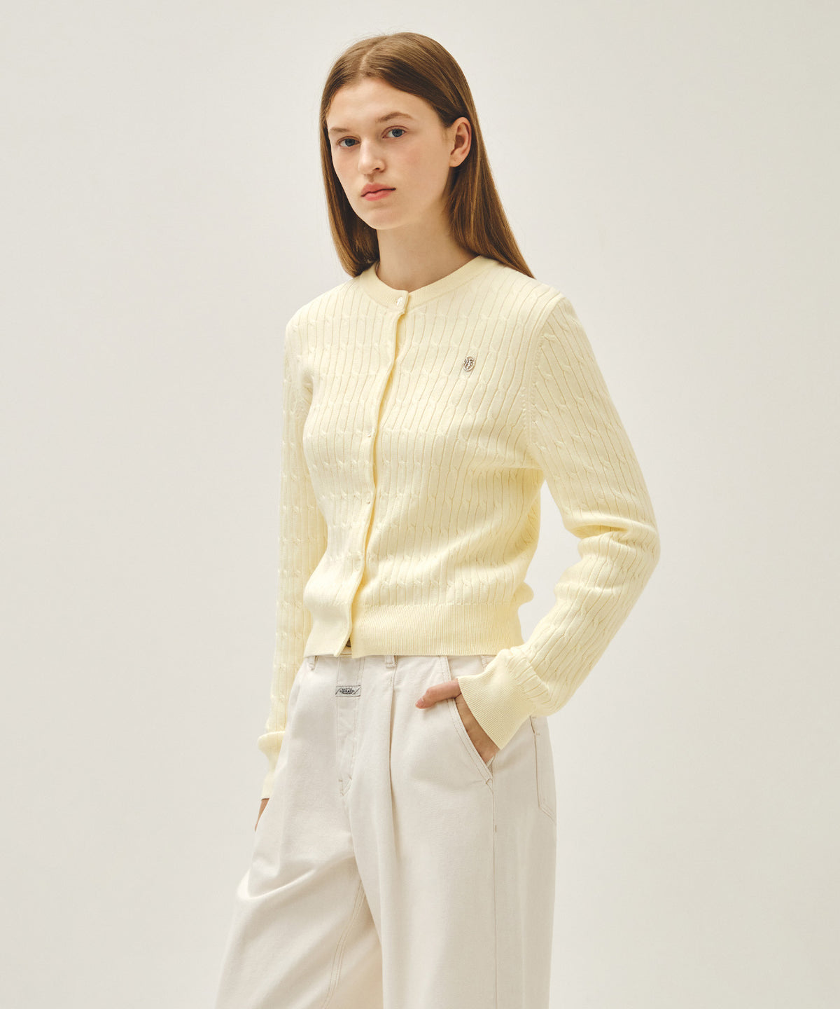 MARITHE W CABLE KNIT CARDIGAN ivory