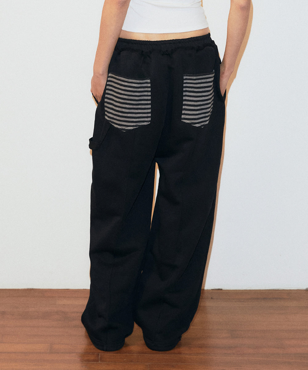 MAHAGRID STRIPE POCKET SWEAT PANT [BLACK]