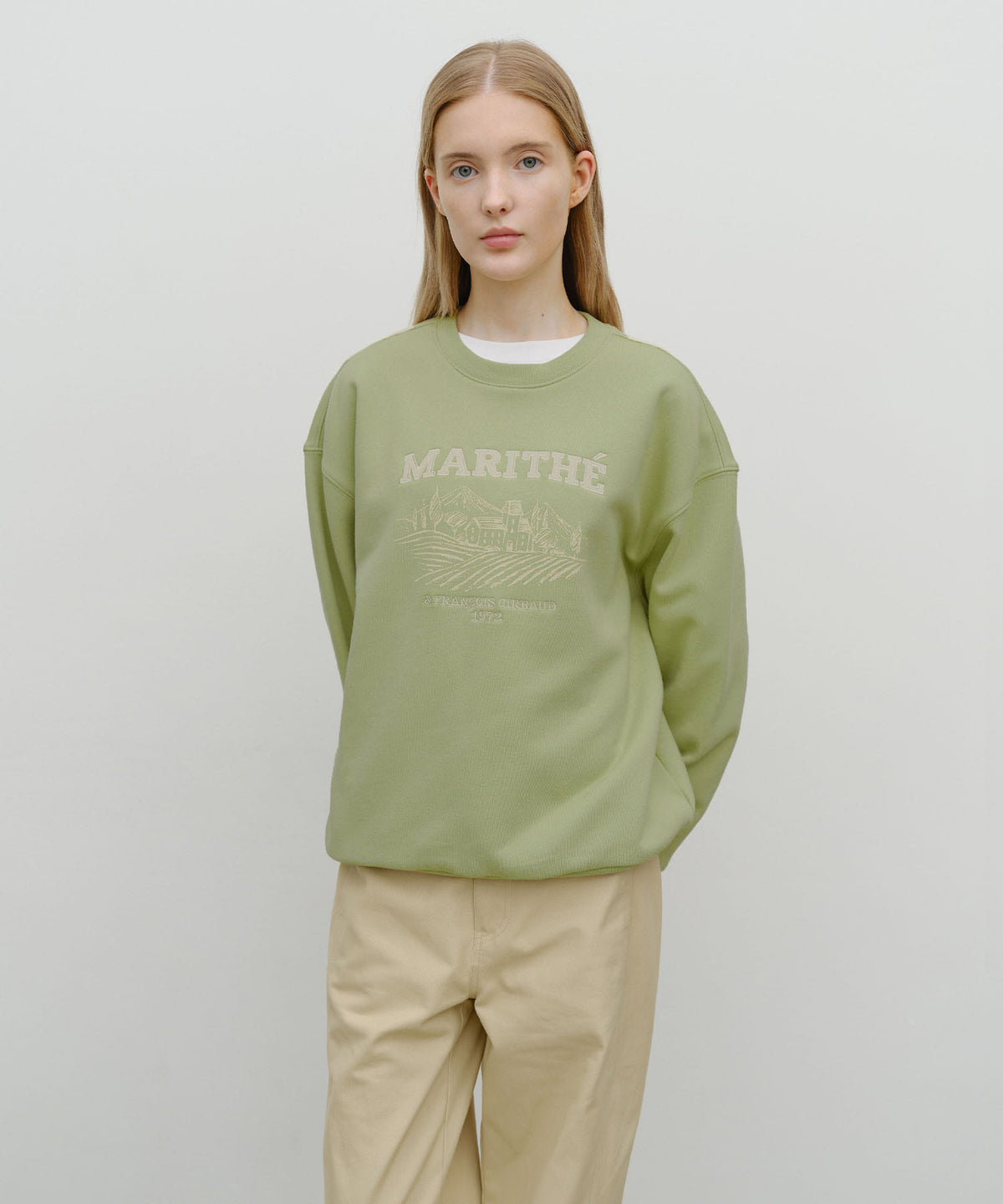 MARITHE WINERY APPLIQUE LOGO OVER FIT SWEATSHIRT olive