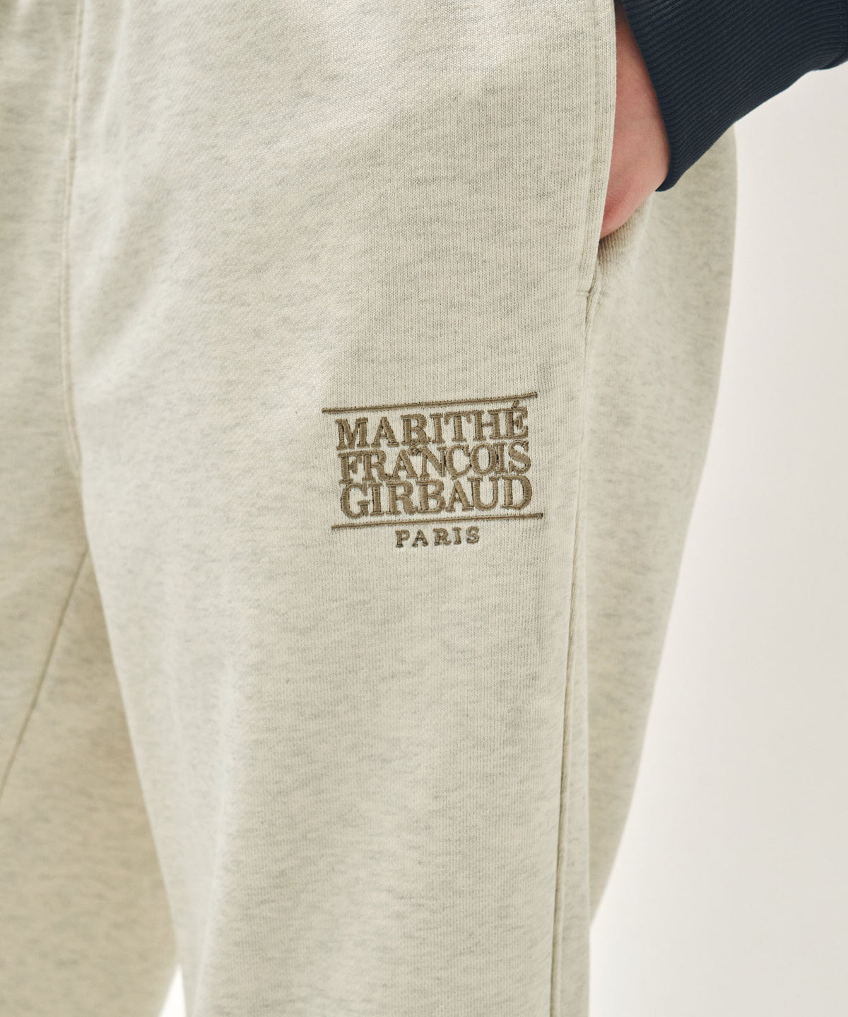 MARITHE CLASS LOGO SWEAT PANTS oatmeal