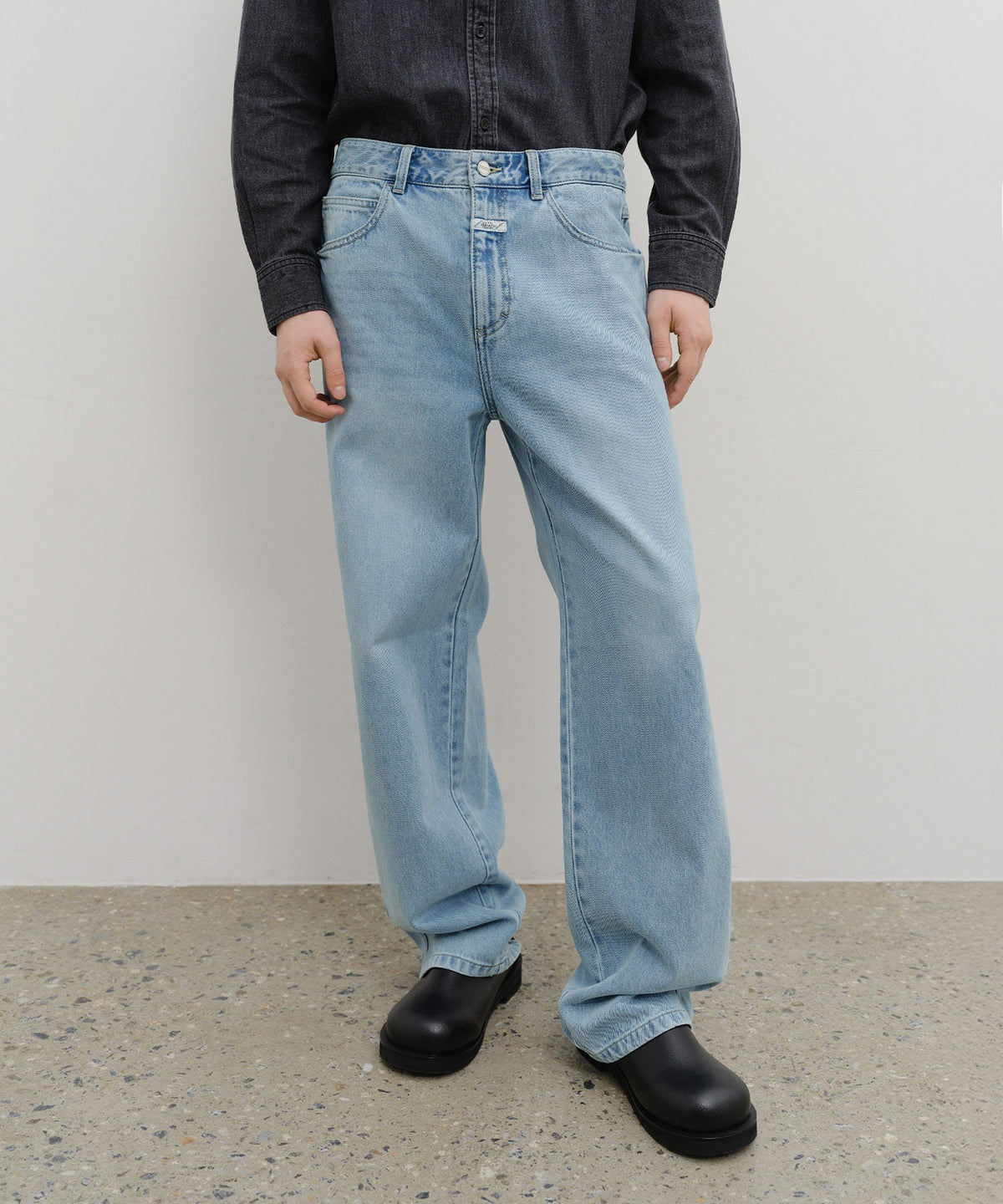 MARITHE M HIGH STRAIGHT DENIM PANTS light blue