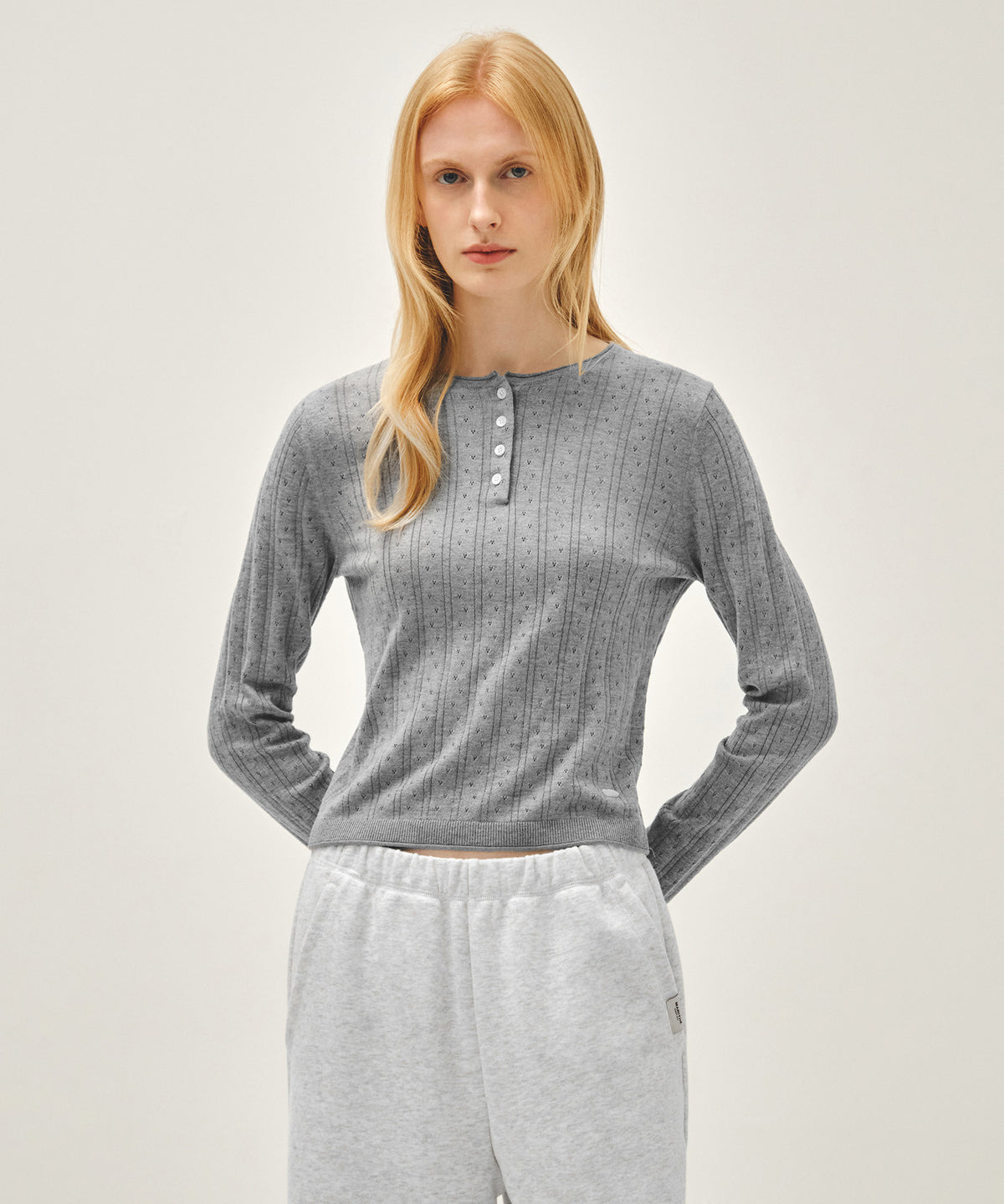 MARITHE W CROCHET HALF BUTTON KNIT melange gray