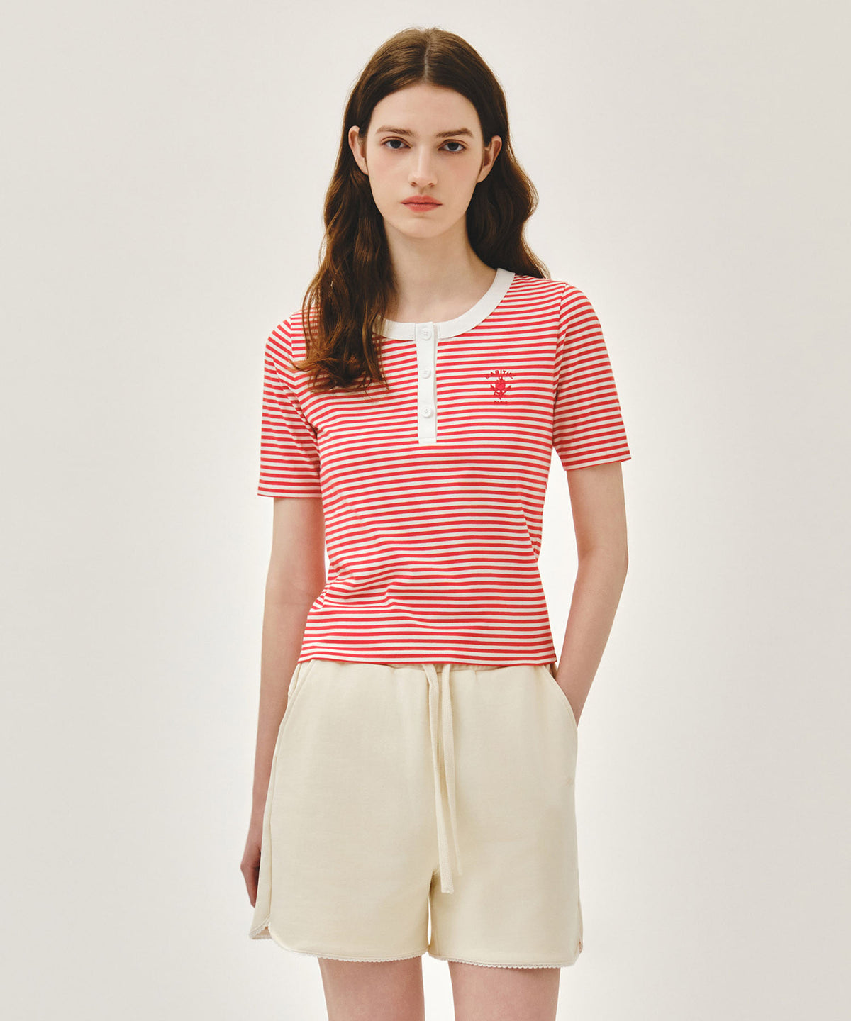 MARITHE W STRIPE HENLEY NECK TEE red