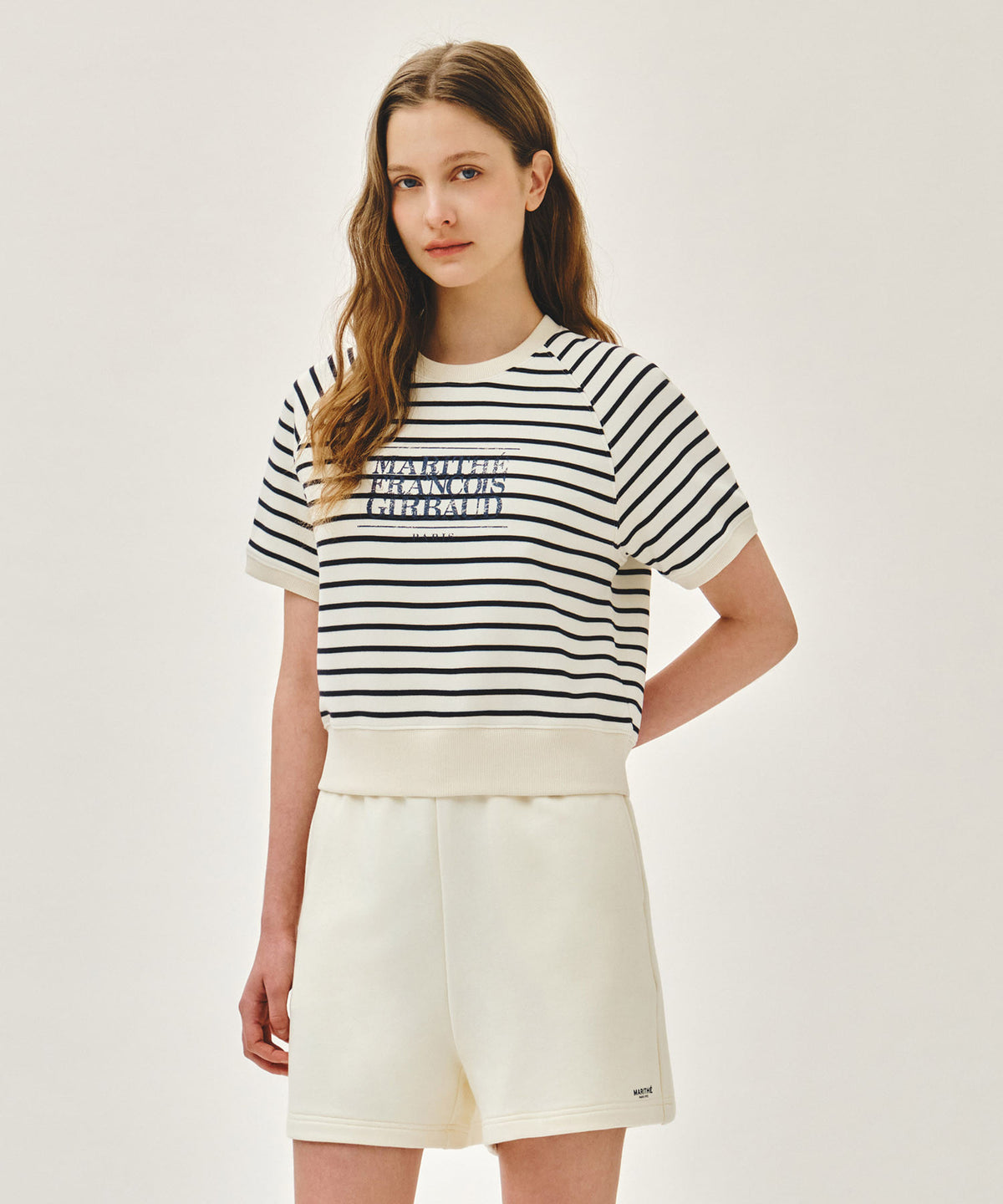 MARITHE W VINTAGE CLASSIC LOGO HALF SWEATSHIRT ivory