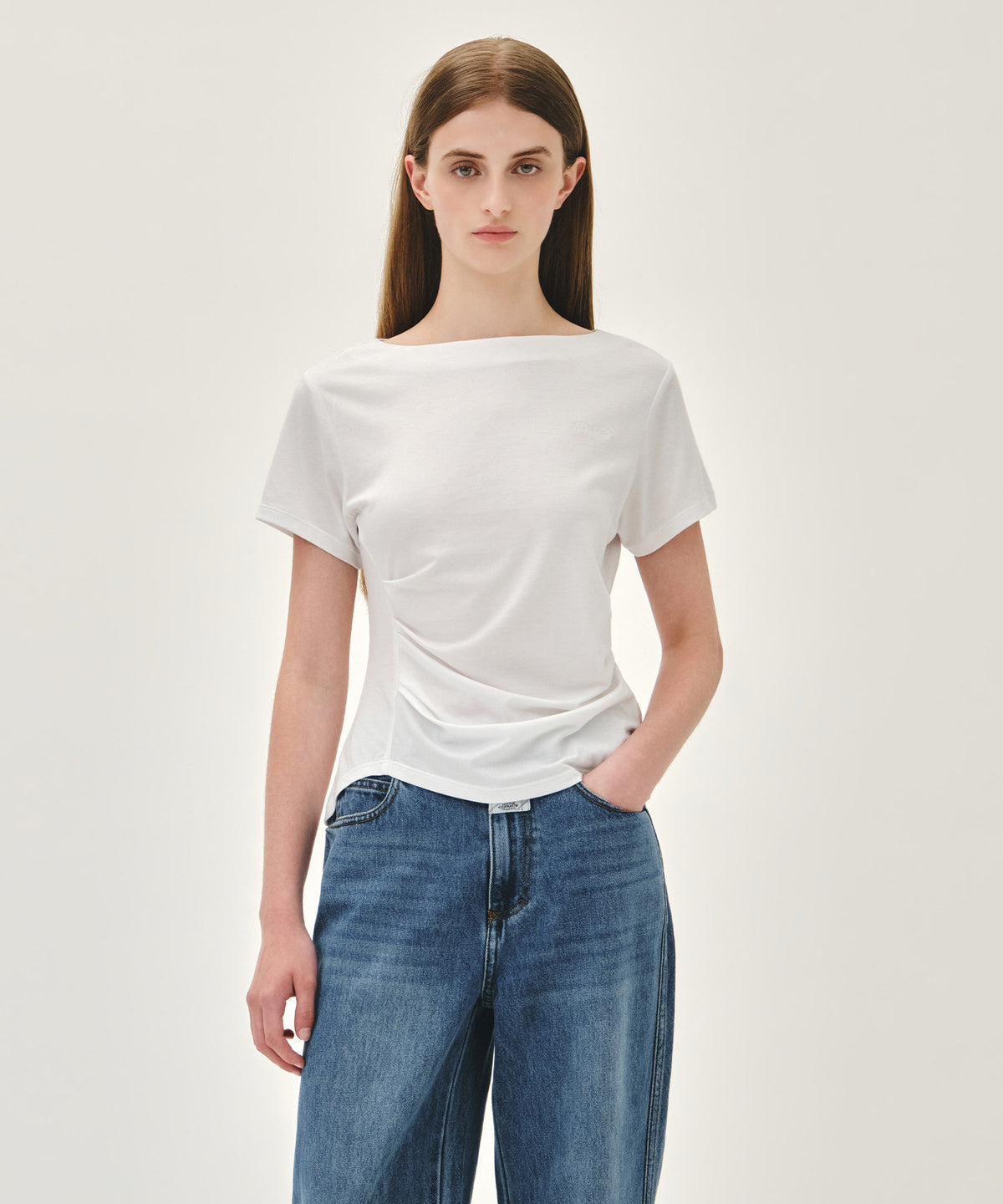 MARITHE WAIST SHIRRING TEE white