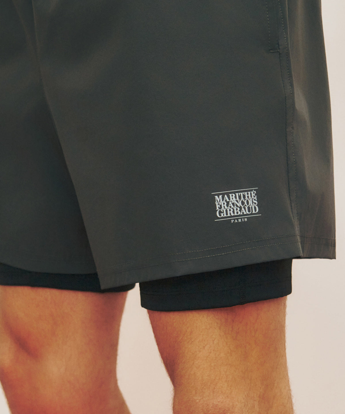 MARITHE SPORT M DOUBLE-LAYER SHORTS charcoal