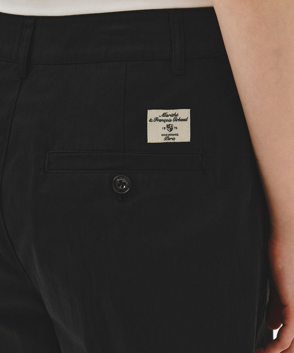 MARITHE W BERMUDA HALF PANTS black