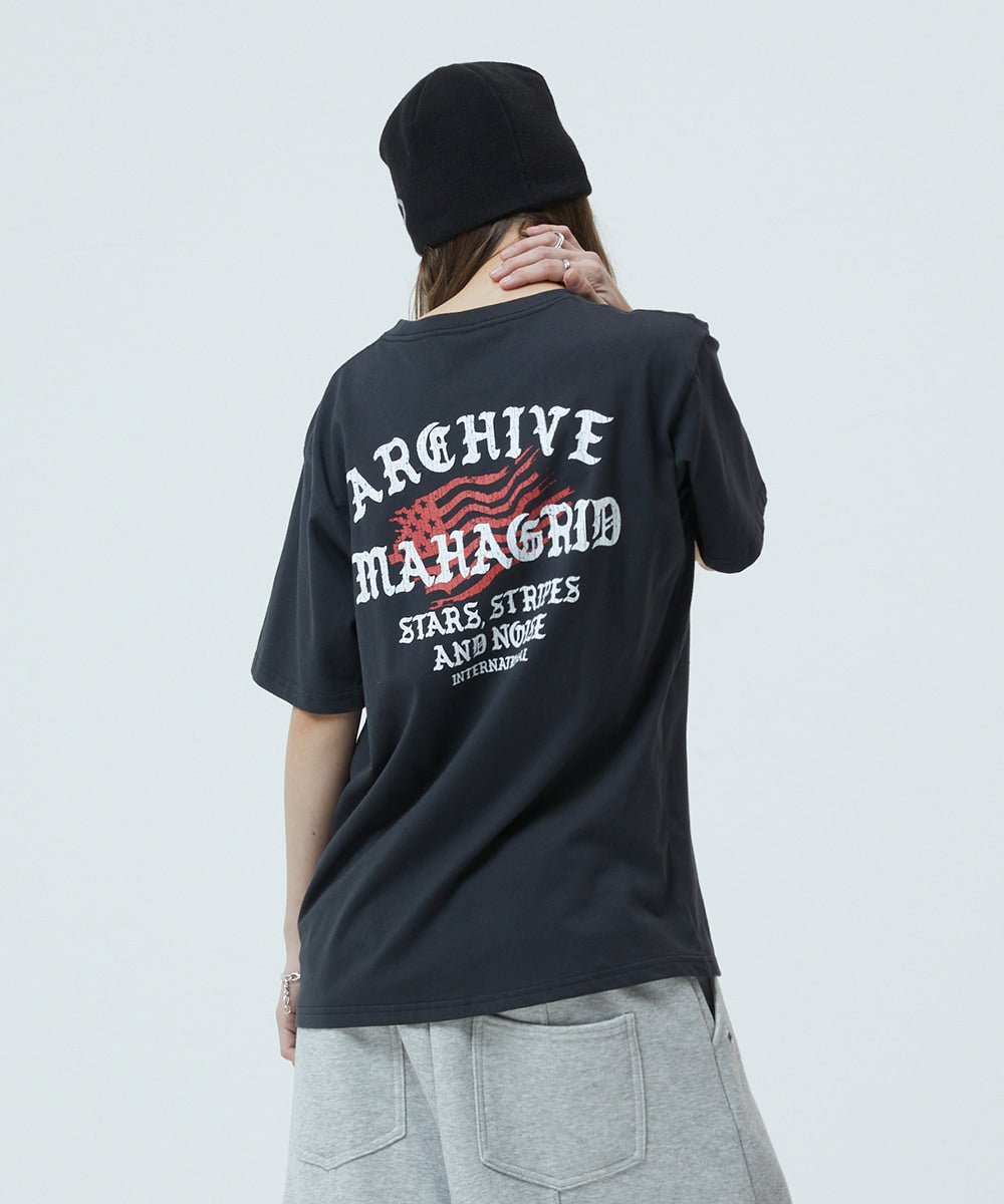 MAHAGRID FLAG ARCHIVE TEE[BLACK]