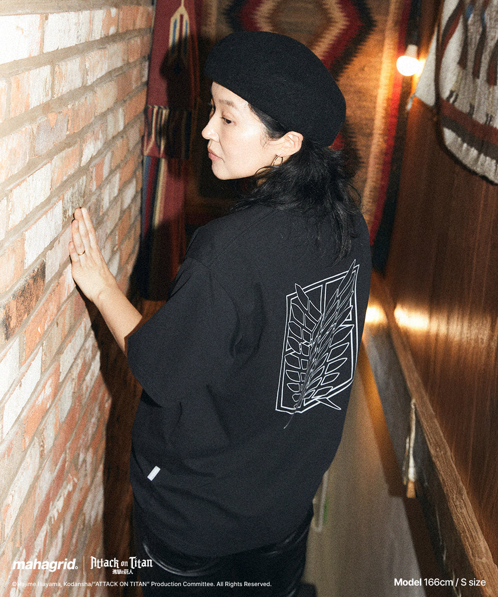 MAHAGRID [Attack on Titan] SURVEY CORP BASIC TEE[WHITE]