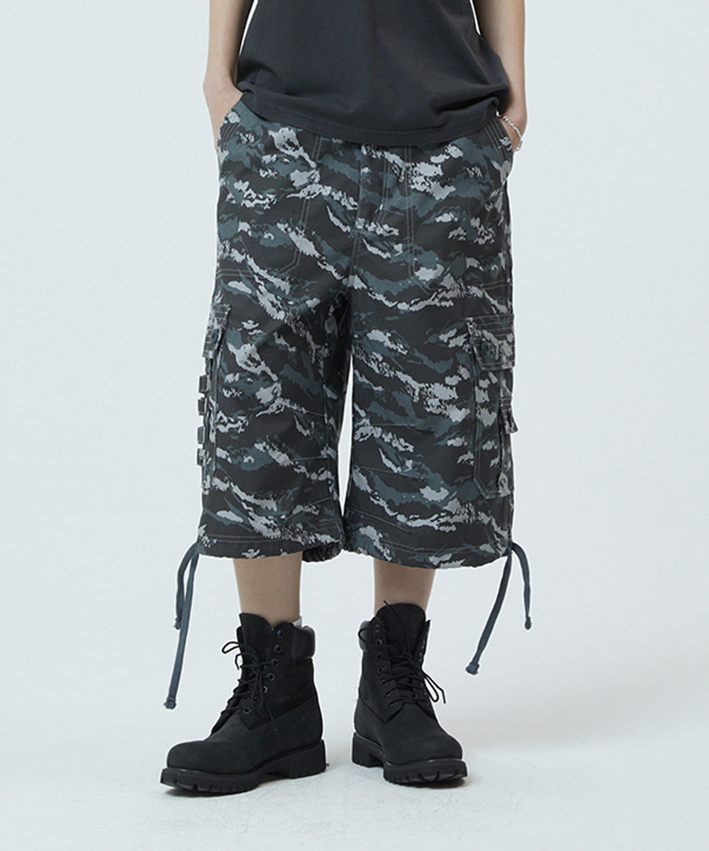 MAHAGRID UTILITY CARGO CAMO SHORTS[CHARCOAL]
