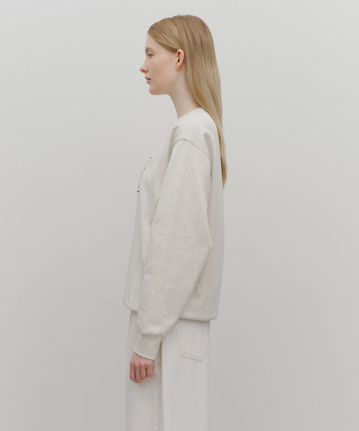 MARITHE CLASSIC LOGO EMBROIDERY SWEATSHIRT (BRUSHED) oatmeal