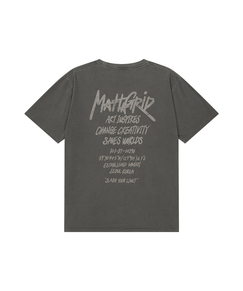 MAHAGRID PIGMENT GRAFFITI LOGO TEE[CHARCOAL]