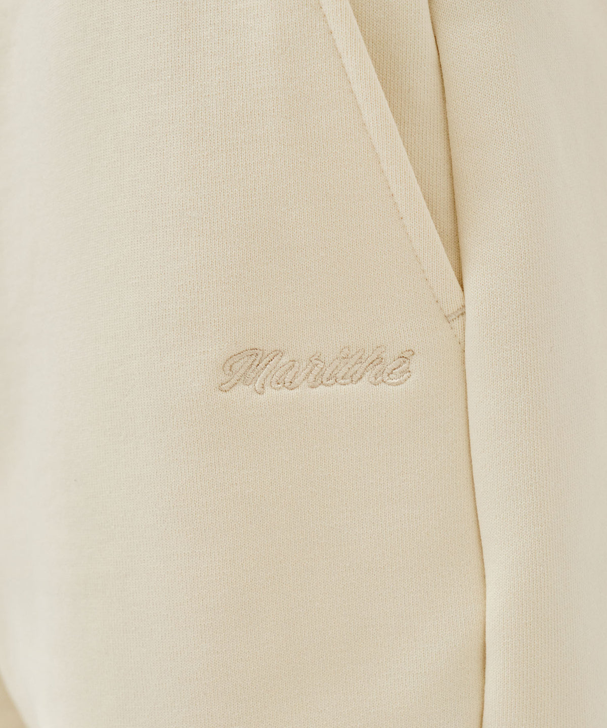 MARITHE W LACE DETAIL SWEAT SHORTS ivory