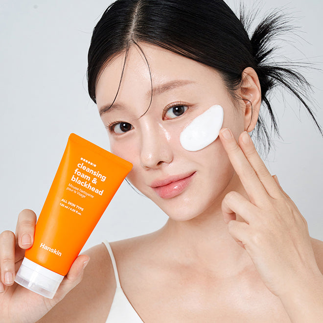 Hanskin Cleansing Foam Blackhead 120ml (All Skin Types)