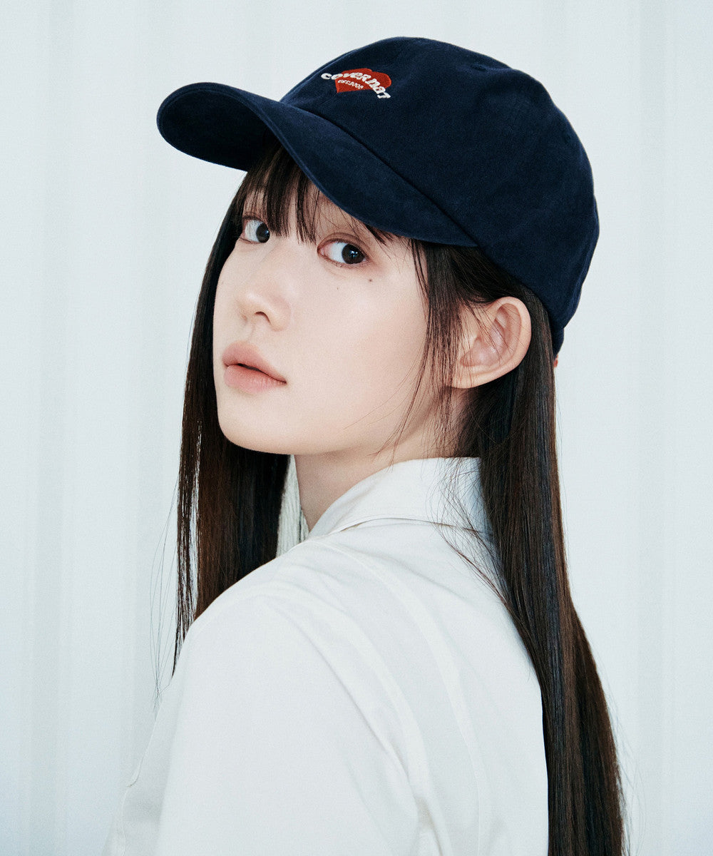 Covernat [Worn by Yunji Choi] Women's Clover Heart Heart Copper Logo Basic Standard Fit Ballcap Navy