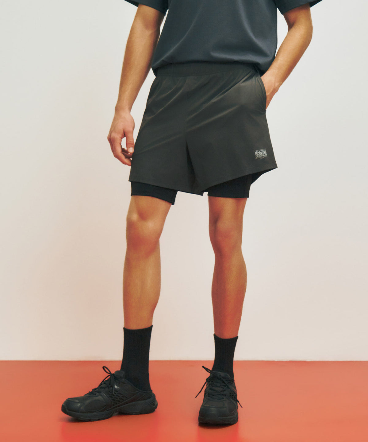 MARITHE SPORT M DOUBLE-LAYER SHORTS charcoal