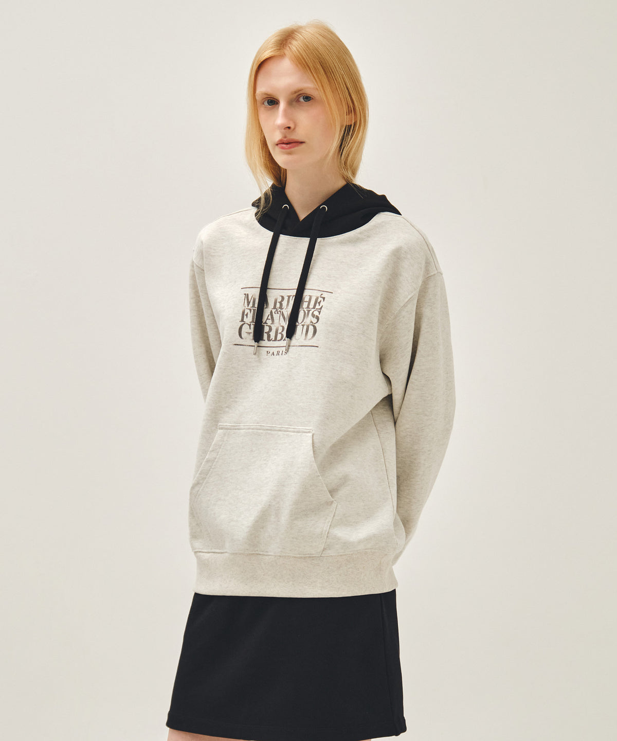 MARITHE SHADOW CLASSIC LOGO COLOR BLOCK HOODIE oatmeal