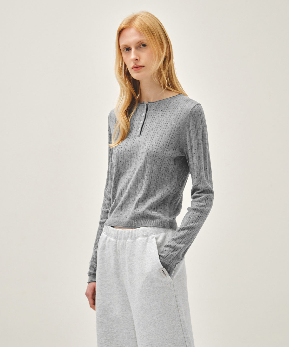 MARITHE W CROCHET HALF BUTTON KNIT melange gray