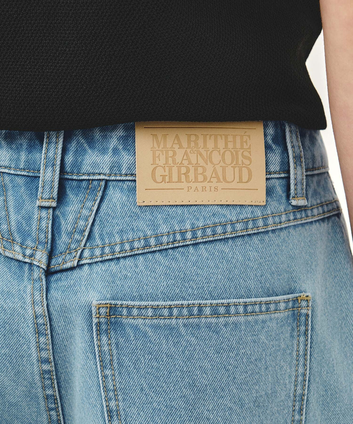 MARITHE W CARPENTER DENIM SHORTS light blue