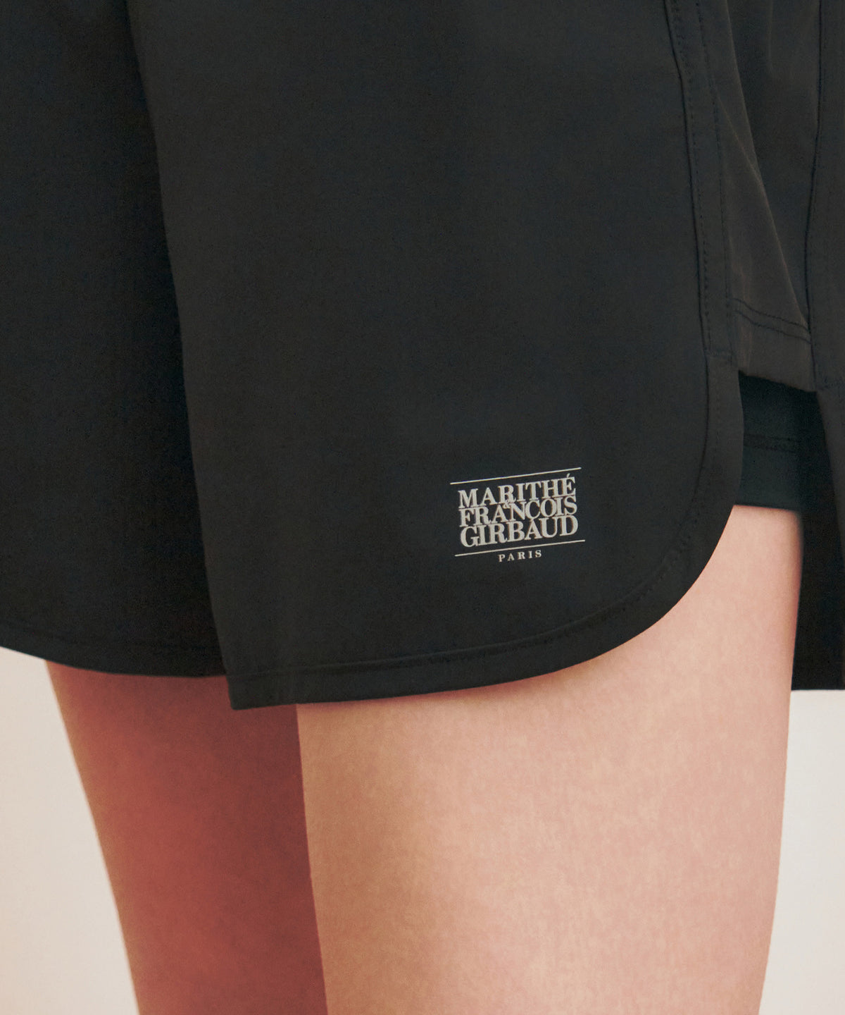 MARITHE SPORT DOUBLE-LAYER SHORTS black