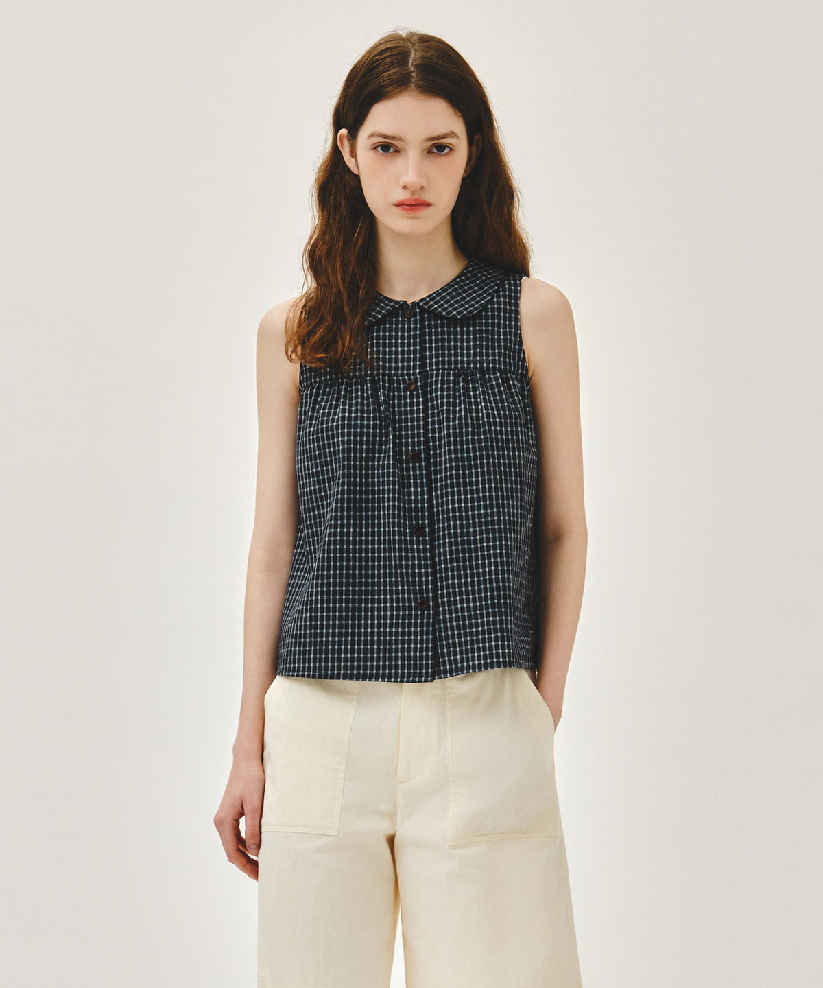MARITHE W ROUND COLLAR SLEEVELESS BLOUSE charcoal