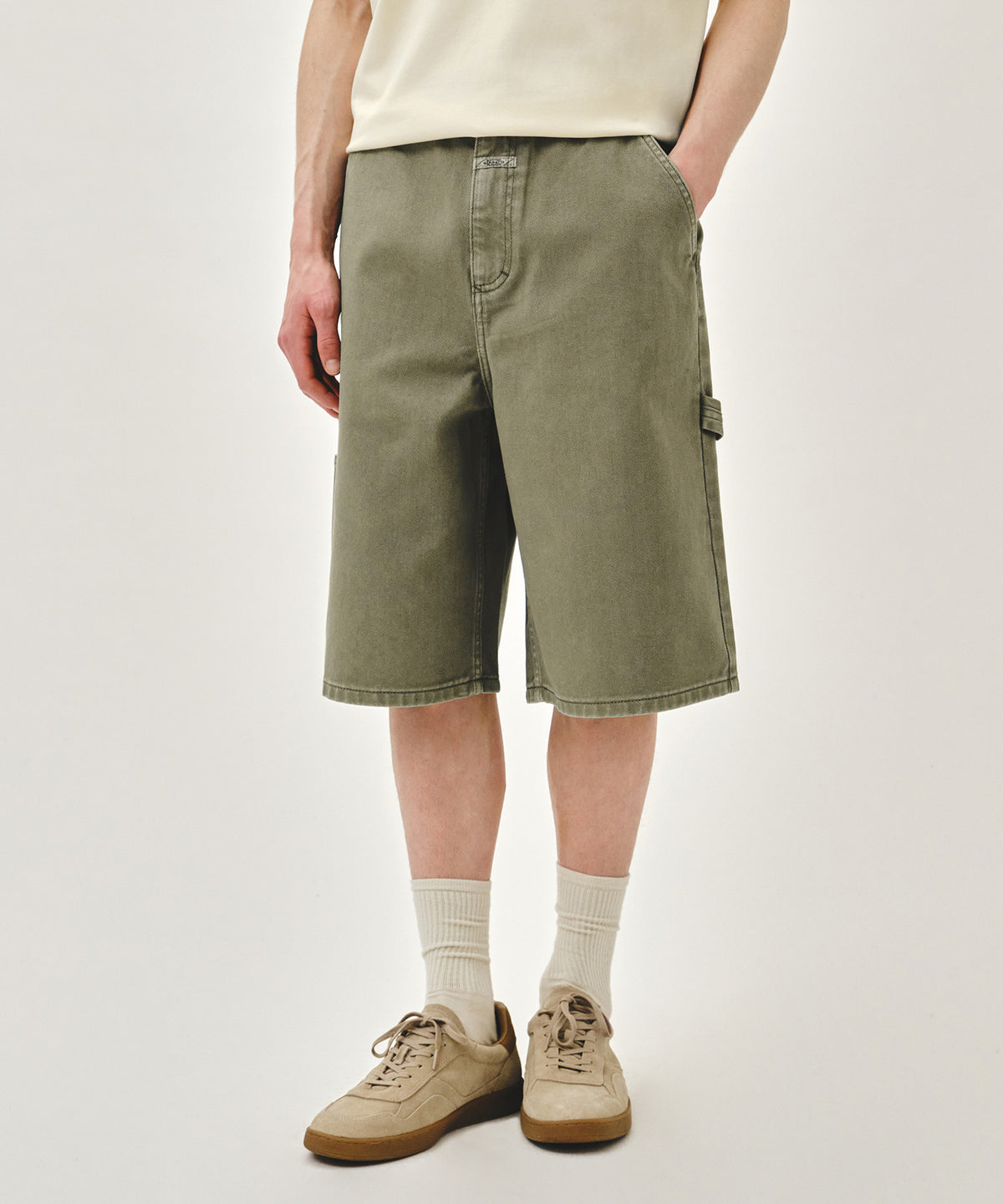 MARITHE M BERMUDA CARPENTER DENIM SHORTS gray khaki
