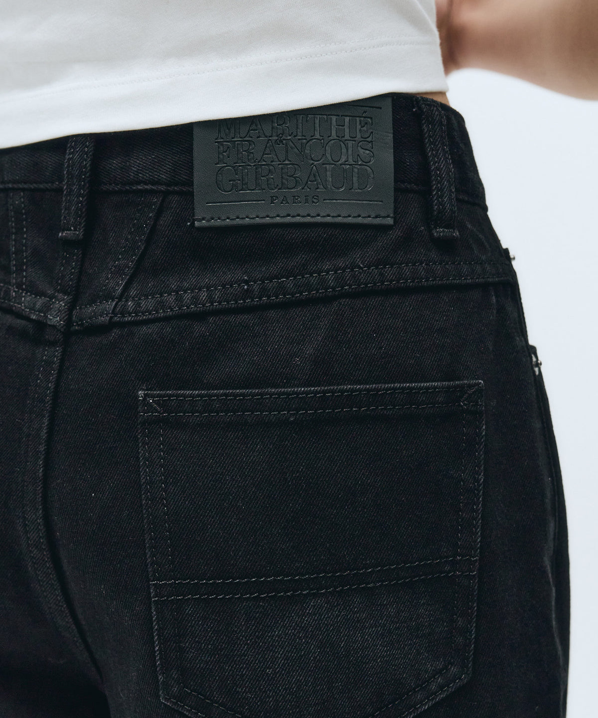 MARITHE W LONG BERMUDA DENIM PANTS black