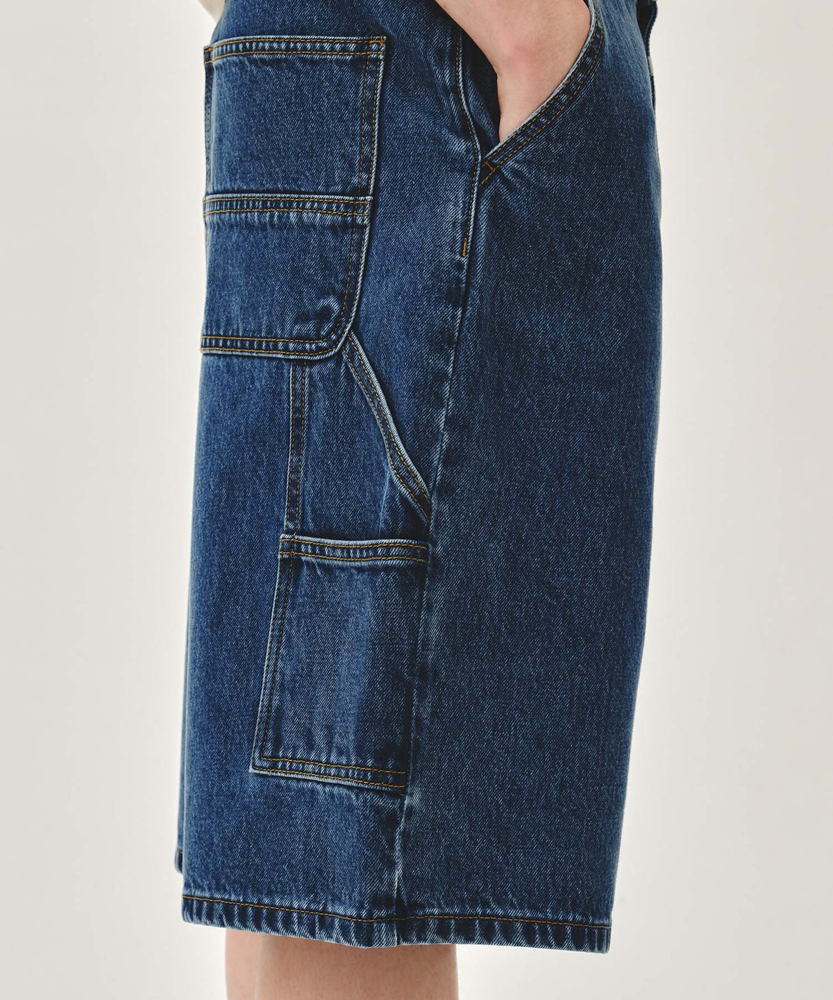 MARITHE M BERMUDA CARPENTER DENIM SHORTS blue