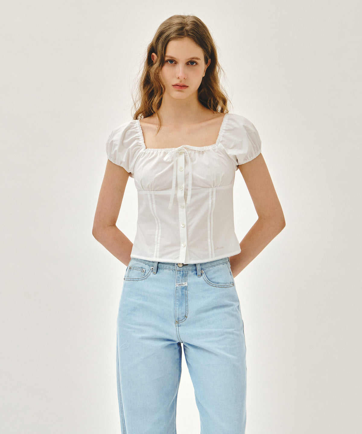 MARITHE W CAP SLEEVE RIBBON BLOUSE white