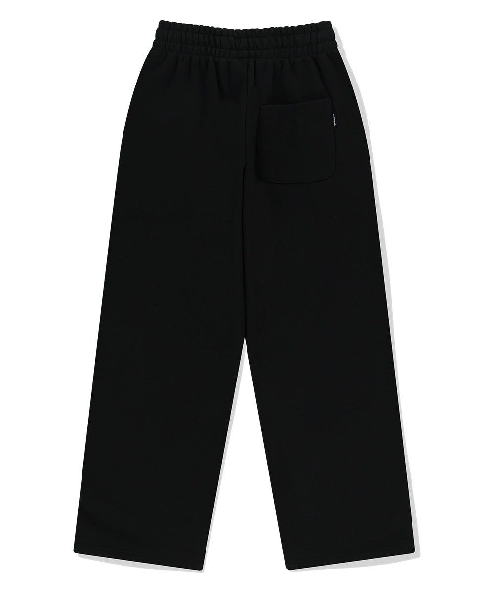 MAHAGRID CUT OFF APPLIQUE SWEATPANT [BLACK]