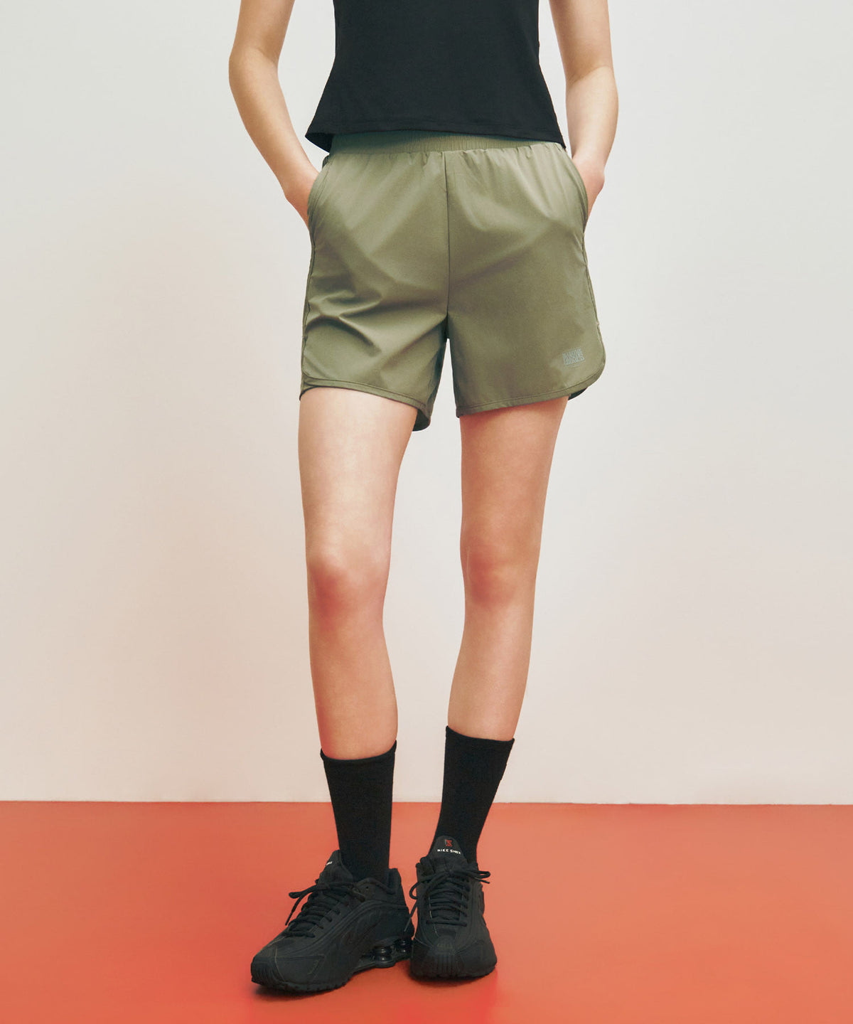 MARITHE SPORT W DOUBLE-LAYER SHORTS olive